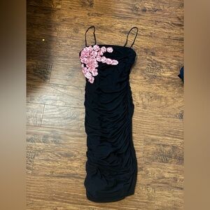 Beautiful Vintage Betsey Johnson Ruched Midi 3D Floral Dress